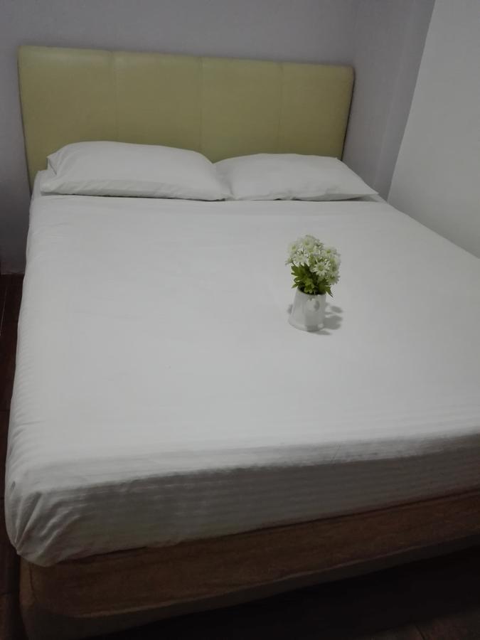 Tonight Hotel Hostel George Town Ngoại thất bức ảnh