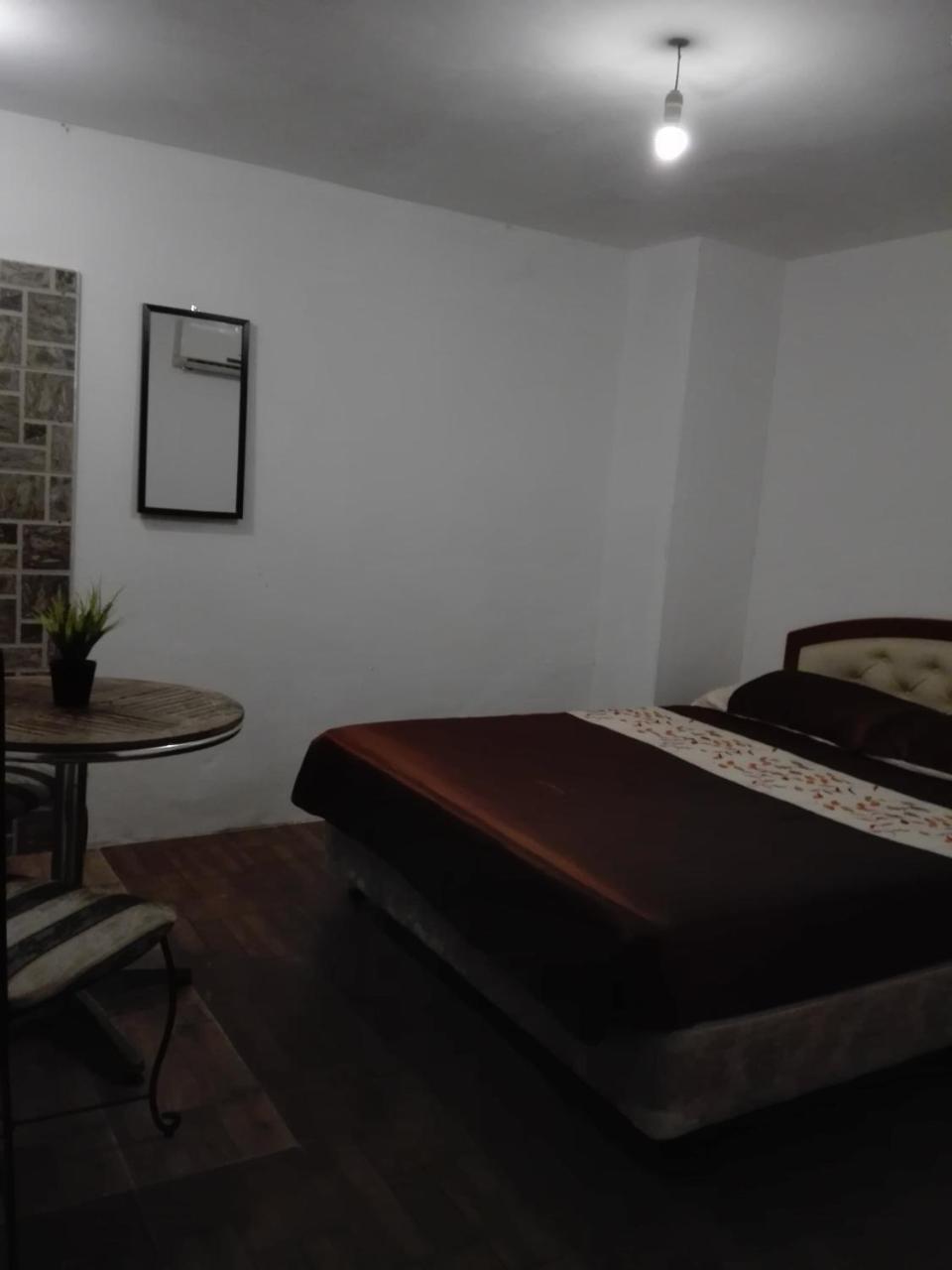 Tonight Hotel Hostel George Town Ngoại thất bức ảnh