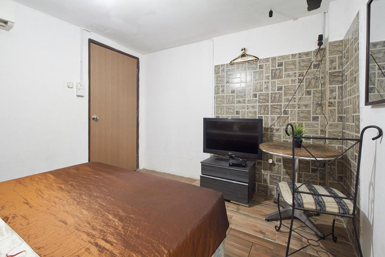 Tonight Hotel Hostel George Town Ngoại thất bức ảnh