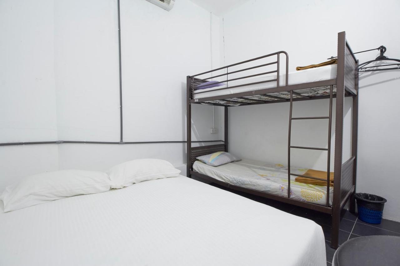Tonight Hotel Hostel George Town Ngoại thất bức ảnh