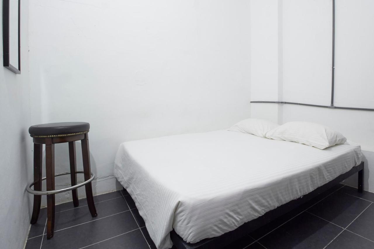 Tonight Hotel Hostel George Town Ngoại thất bức ảnh